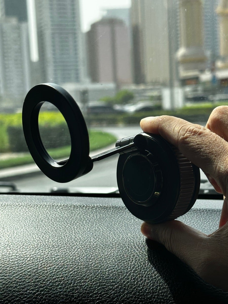 360° Vacuum Suction Magnetic Phone Holder – Strong Mount for Car & Desk | Emiravaly UAE